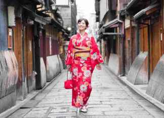 Kimono Takeover: How This Iconic Piece Became 2025’s Ultimate Fashion Flex kimono, kimono dress, kimono robe, kimonos, japanese kimono, kimono party