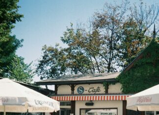 Apple Suburban Square Ardmore PA: Discover The Ultimate Shopping Experience