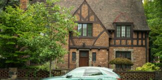 Suburban Places In New York: Discover Charming Hidden Gems Today