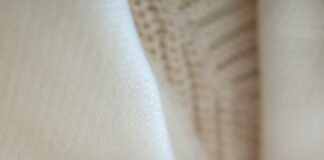 Most Wealthy Suburbs Of Chicago: Discover Luxurious Living Gems