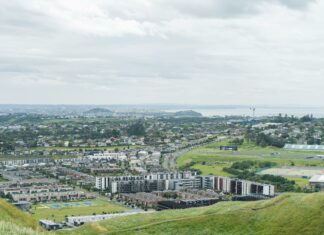 Suburban Areas In New York: Discover Hidden Gems Off The City Buzz