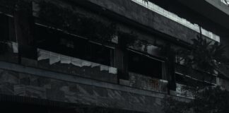 Black On Black Suburban: Why This Sleek SUV Turns Heads Everywhere